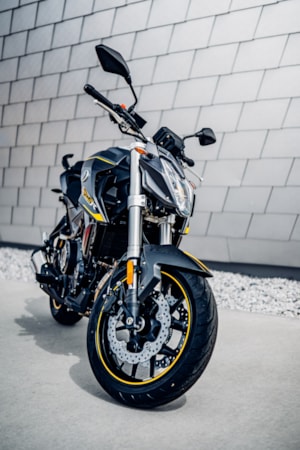 Voge 525 R - Naked-7