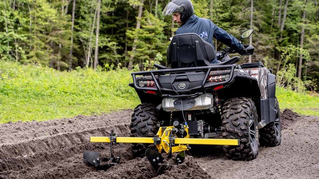 IronBaltic-receiver-mount-two-bottom-plow-6