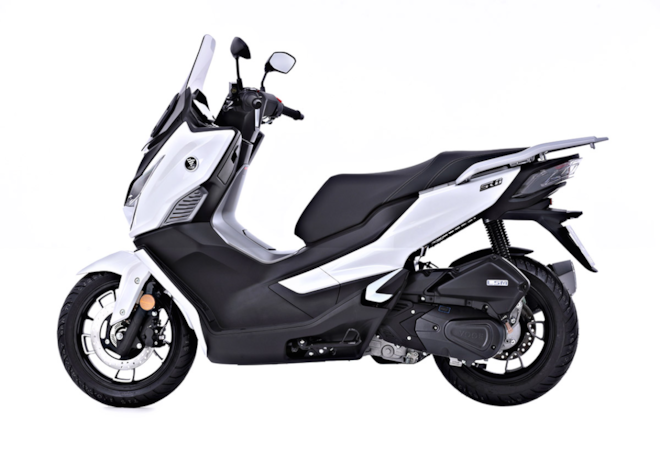 SR1_125_GT_White_4