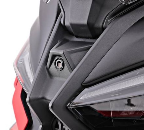 Voge SR1 125i ADV-Red-detaily-1