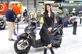 Voge SR16 na výstavě EICMA 2024