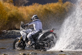 Voge 800 Rally na testech