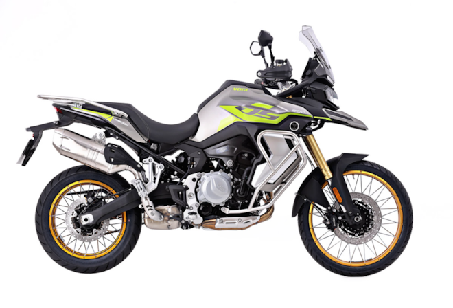 Voge 900 DSX šedá-limetková