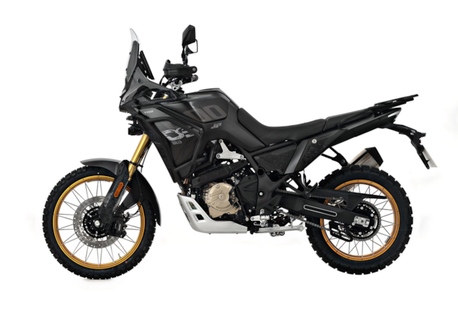 voge-800-rally-black-4