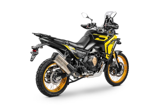 Voge-800-Rally-yellow-8