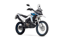 VOGE 300 Rally_Studio_white_2-web