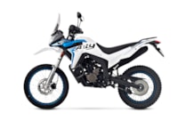 VOGE 300 Rally_Studio_white_5-web