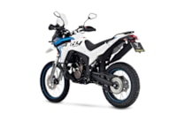 VOGE 300 Rally_Studio_white_6-web