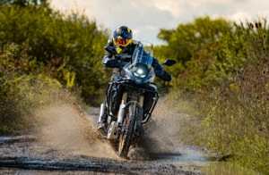 Voge_800_Rally_Akcni_9