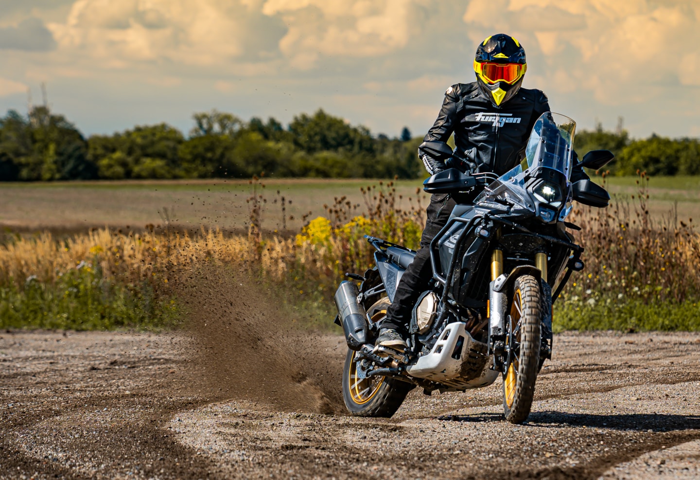 voge-800-rally-uvodka