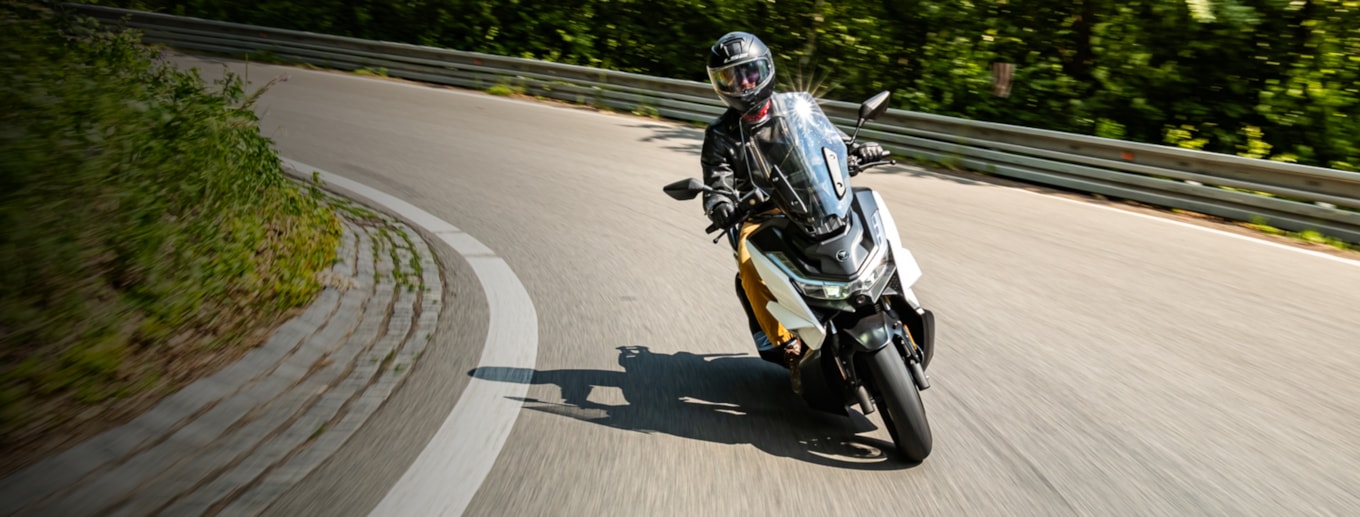 voge-uvodni-fotka-web-scooter