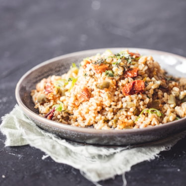 Bulgur se sušenými rajčaty a sójovým masem