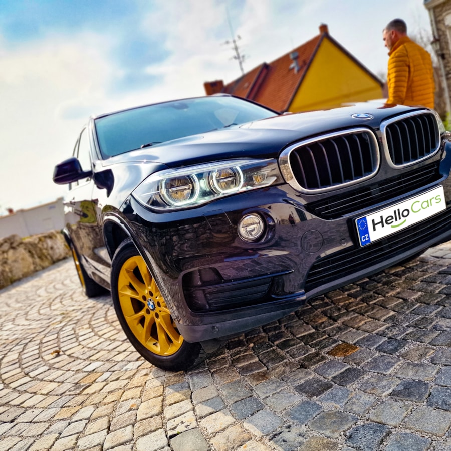 BMW X5 F15 3,0 černá metalíza - Diesel