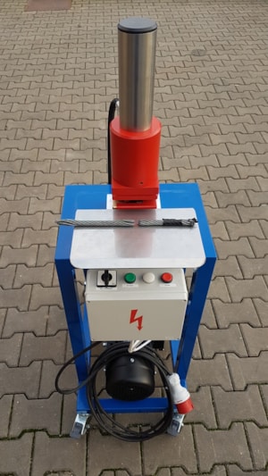 Nůžky na ocelová lana