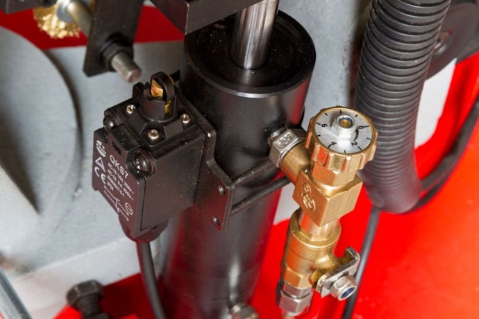 004_bs275top-230v