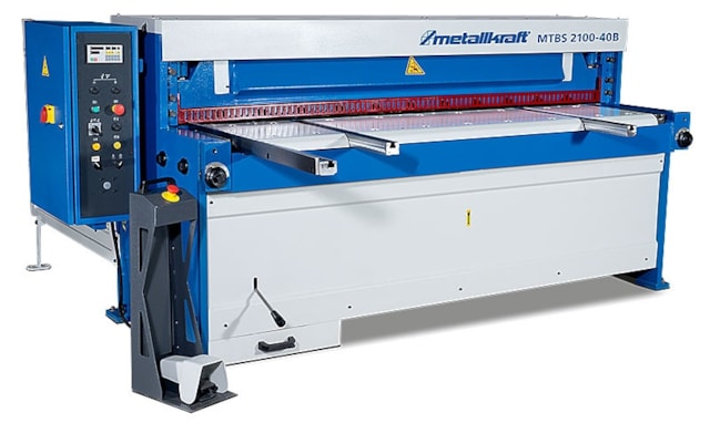 Elektrické nůžky na plech MTBS 2100-40 B s NC řízeným zadním dorazem