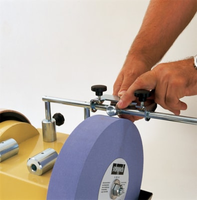 Scheppach JIG 250 ( strhávací zařízení na brusné kameny )