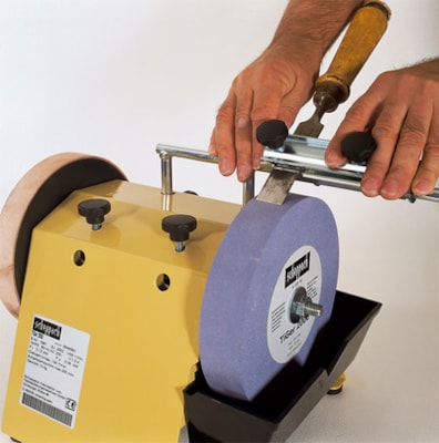 Scheppach JIG 70  ( na broušení rovných ostří )