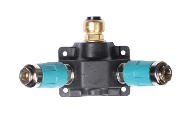 Rozdělovací krabice se 2 bezpečnostními rychlospojkami o 18 mm