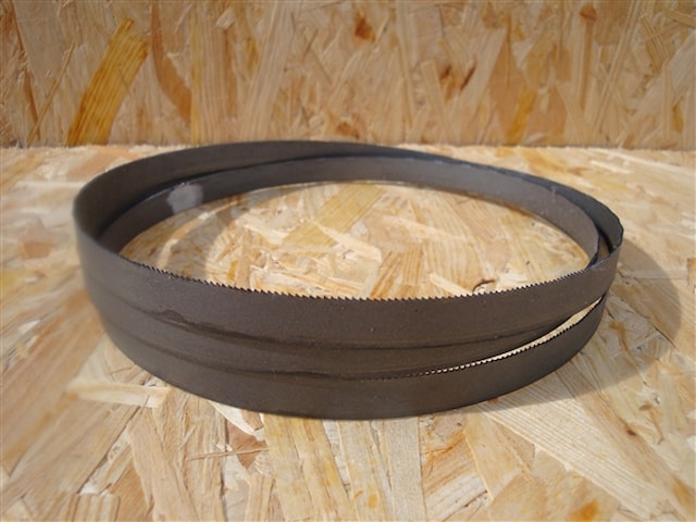 1140x13x0,65 M42 18z pilový pás