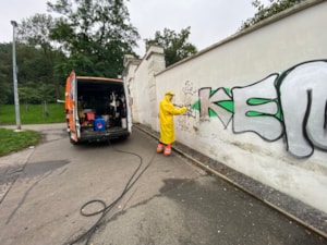 odstranovani graffiti (2)