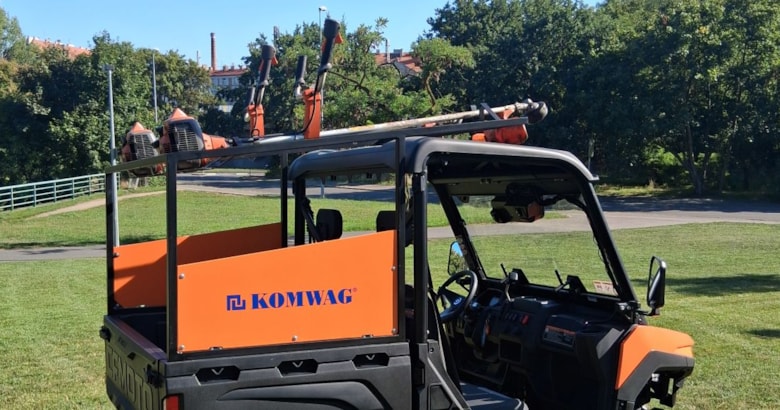 CF moto se zahradnickou výbavou