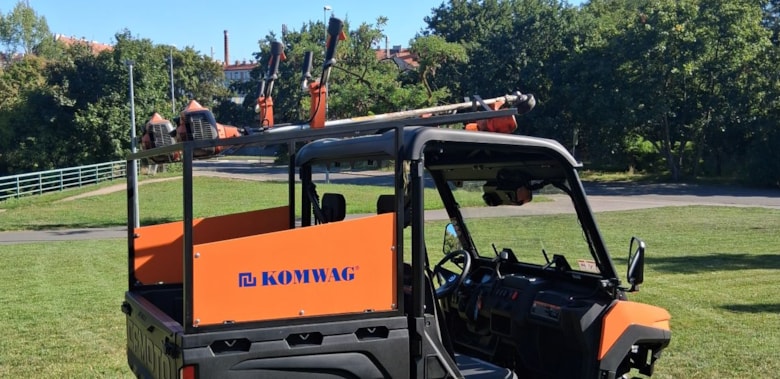 CF moto se zahradnickou výbavou