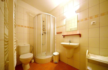 09-DSC_9466 koupelna apt.