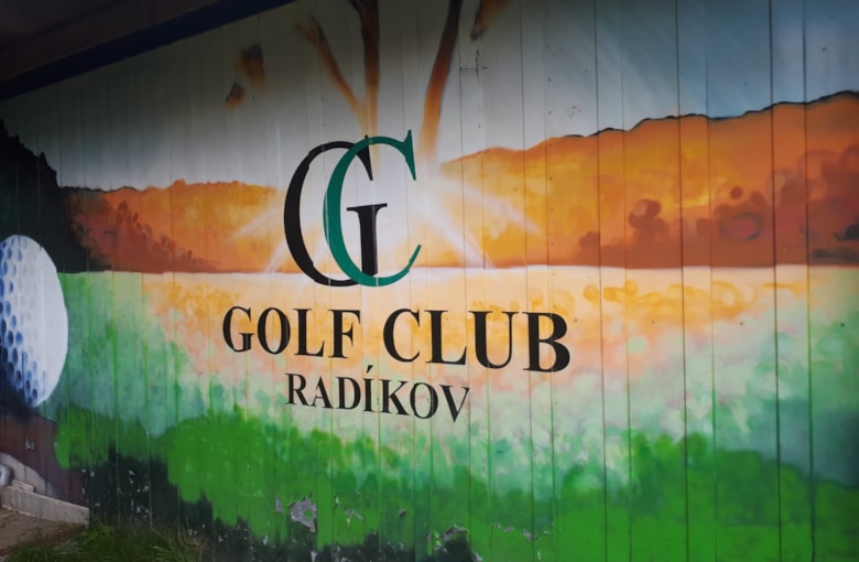 Charitativní 18jamkový turnaj pro Anetku