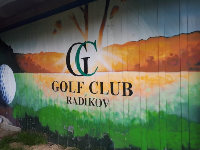 Charitativní 18jamkový turnaj pro Anetku