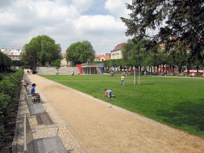 Park-na-Slovanském-náměstí-Brno