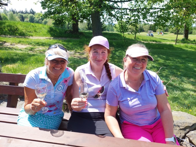 CHARITY GOLF TOUR MODRÝ HROCH 2023 - Kořenec Golf & Ski Resort
