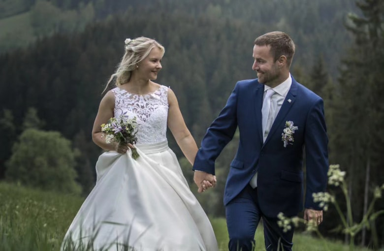 Svatba dobrovolníků s tombolou pro nadační fond Modrého hrocha