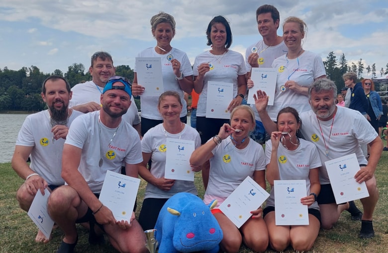 Charitativní závod MODRÝ HROCH NA DRAČÍ LODI 2023