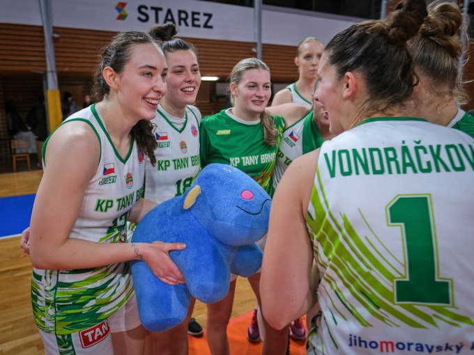 Charitativní zápas basketbalistek KP TANY 30.11.2023