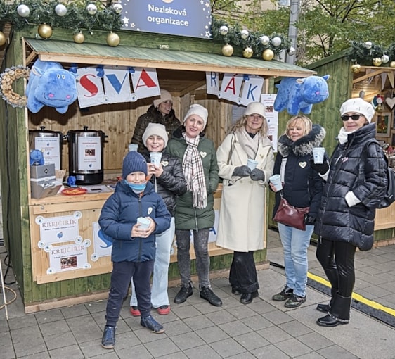 Hroší vánoční stánek u Jošta