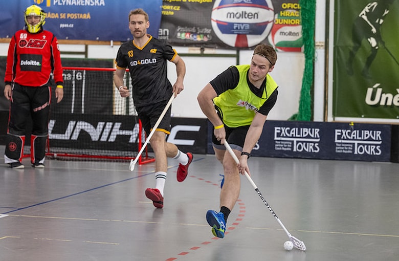 Benefiční firemní florbalový turnaj