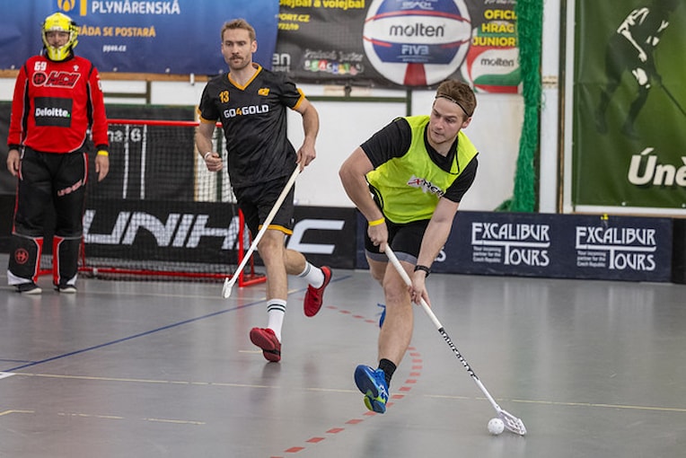 Benefiční firemní florbalový turnaj 