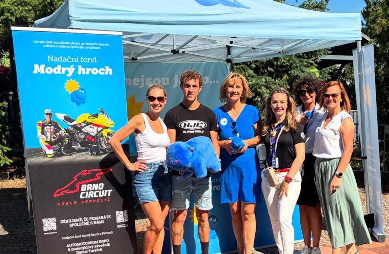 Modrý hroch na závodech Alpe Adria