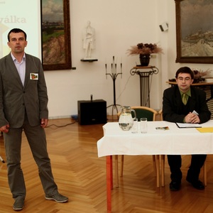 konference 001