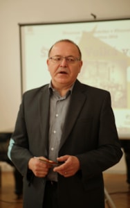 konference 003