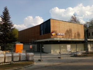 6_2022 Nové logo s názvem stanice je hotové.