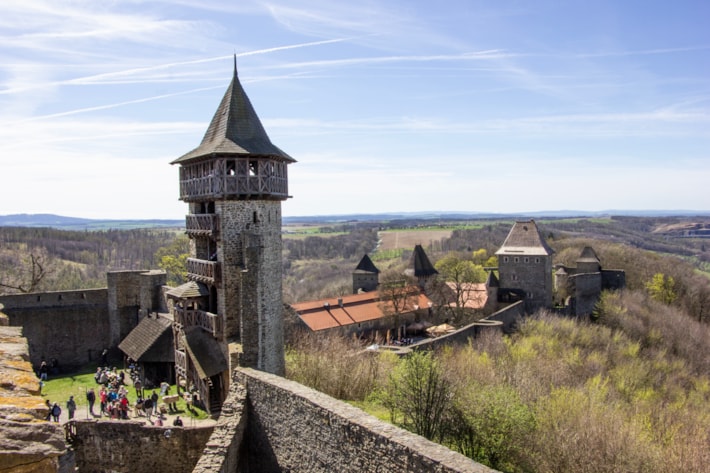 HRAD PO ZIMNÍ PAUZE OTVÍRÁ SVÉ BRÁNY TURISTŮM. ZATÍM POUZE O VÍKENDECH