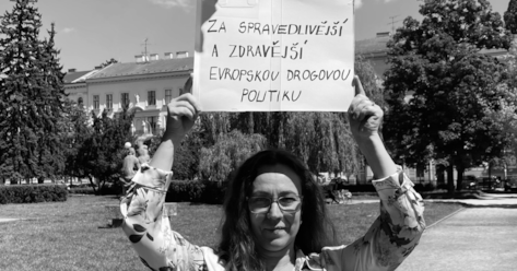 Válka proti drogám není cesta. Připojili jsme se k Manifestu politiky v oblasti závislostí pro volby do Evropského parlamentu