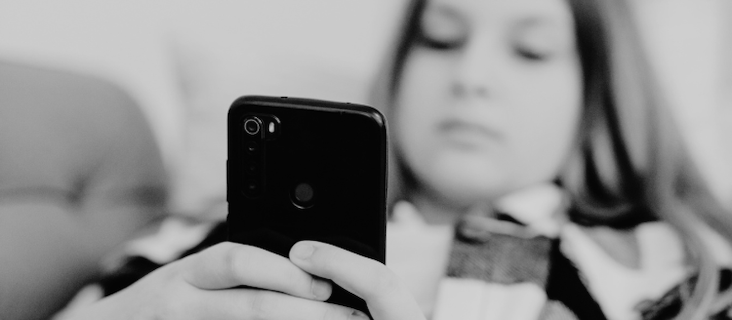 Když děti hledají pomoc na internetu. Projekt Bezpečně v digitálním světě nabízí podporu přímo online