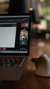 (ONLINE) E-terén jako nástroj aktivní sociální práce s klienty
