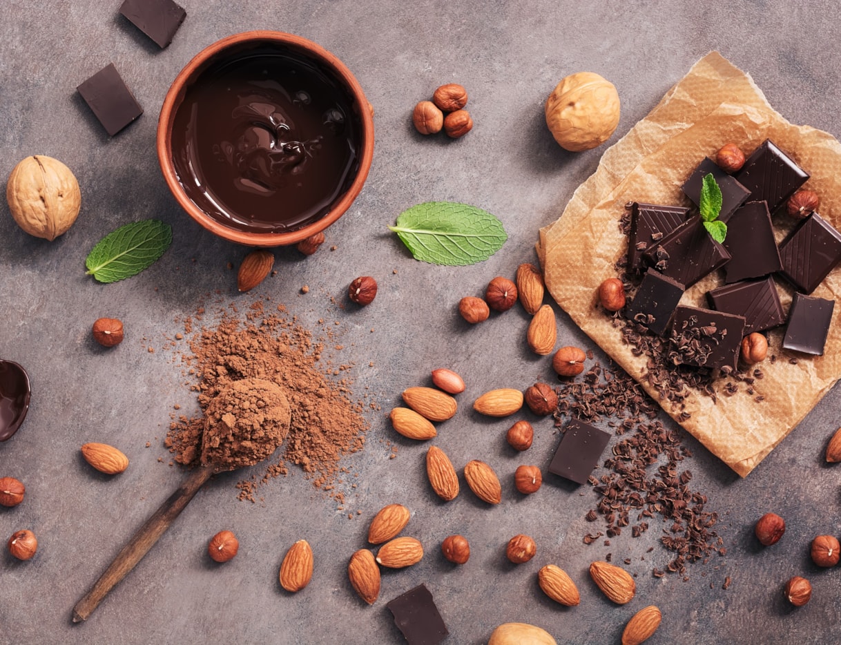 Obalíme ty nejlepší <b>oříšky</b> do nejchutnější <b>čokolády</b>