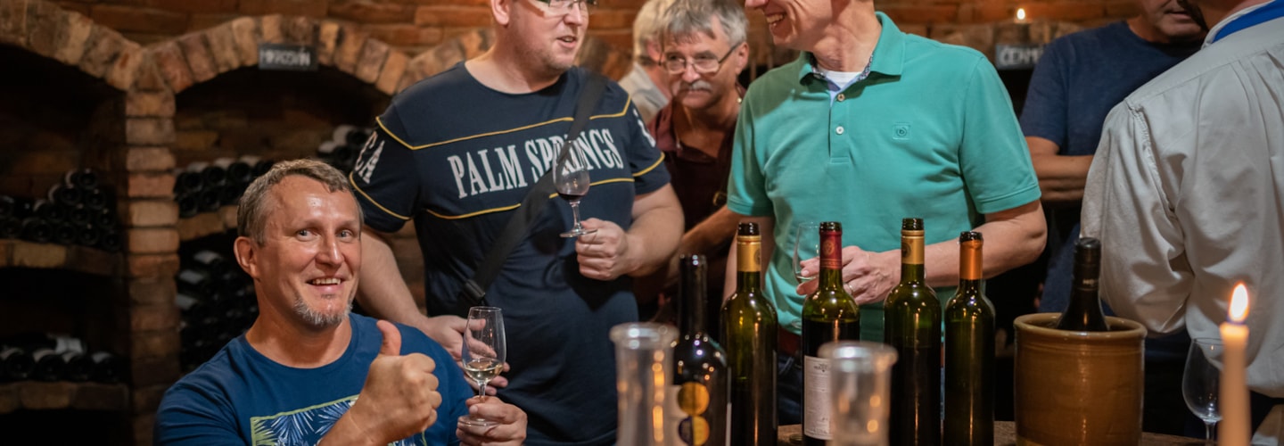 Wandering "From cellar to cellar"