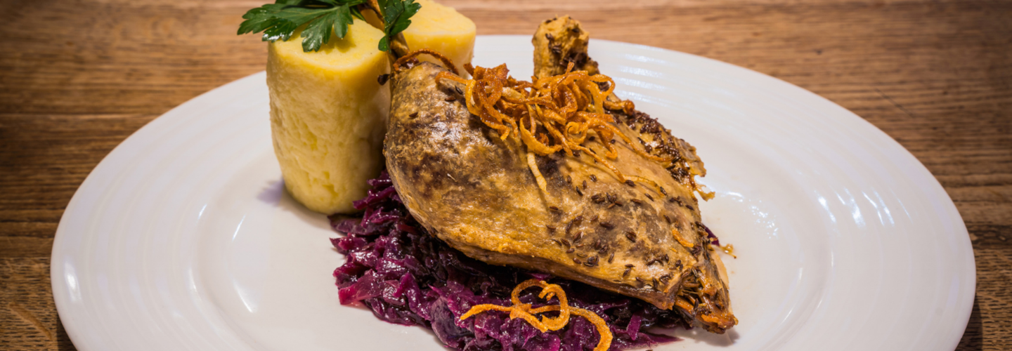 Weekend with goose feast and St. Martin's wines
