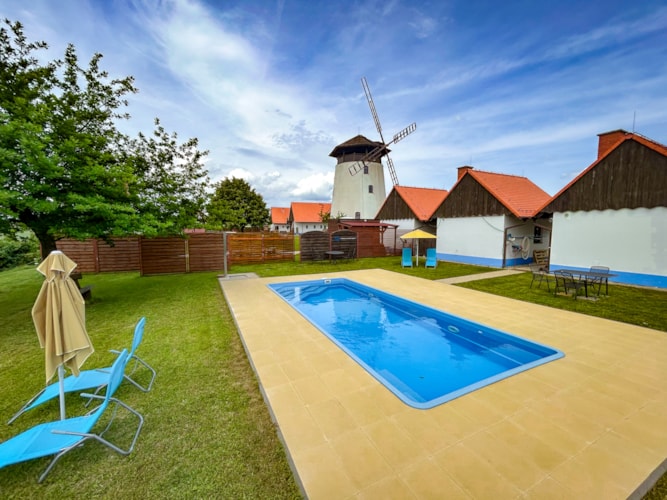 Outdoor swimming pool